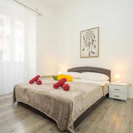 Apartments Lucija & Katia Fiume Esterno foto